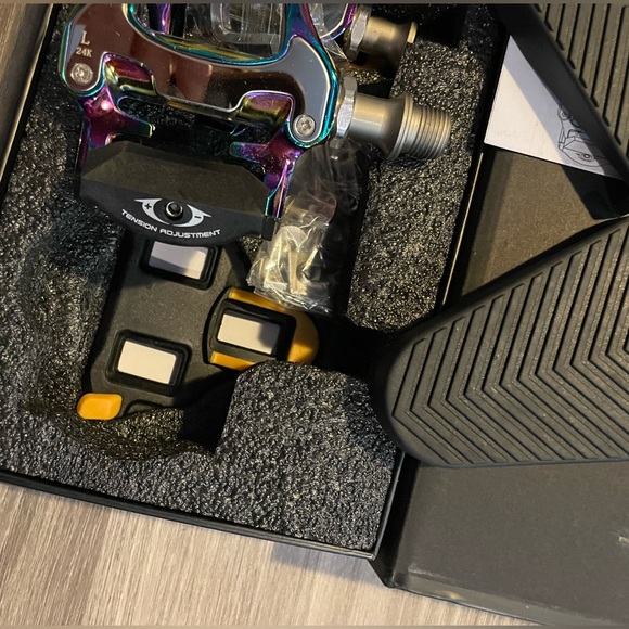 Road Bike Pedals Compatible with Shimano SPD-SL, Ultralight Electroplated - Picture 6 of 6